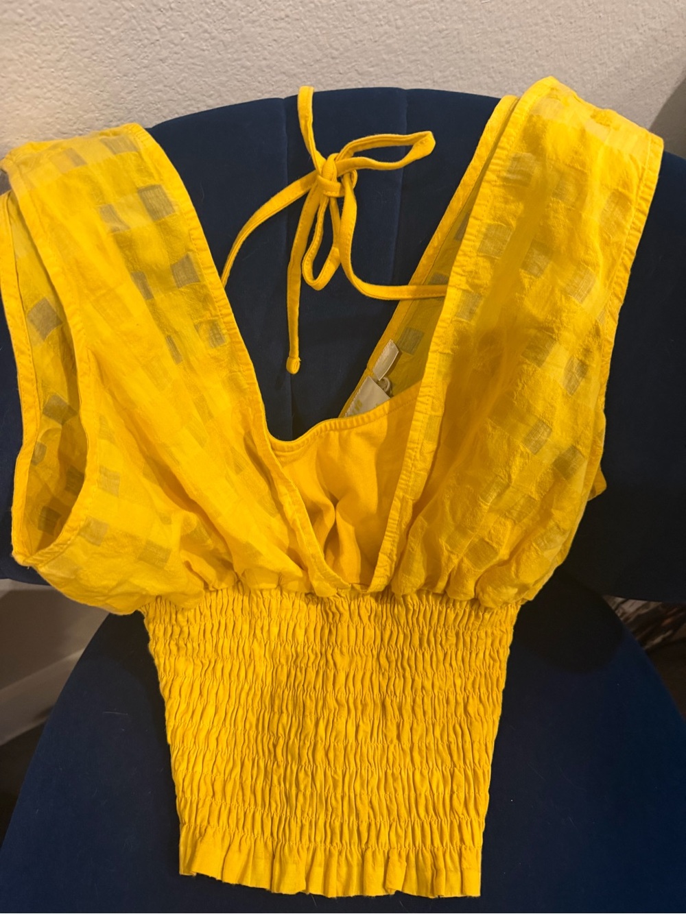 Maeve Yellow Smocked Waist Flutter Sleeve Women's Top w/ Sewn in Cotton Cami M